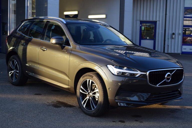 <a class="hover-galery-lb" 
href="https://www.milde-autohaus.de/wp-content/uploads/2021/09/Volvo-XC60-13597M-grau-46-768x512-1.jpg"> 
Hier sehen Sie den neuen Volvo XC60 in Pine Grey Metallic
</a>